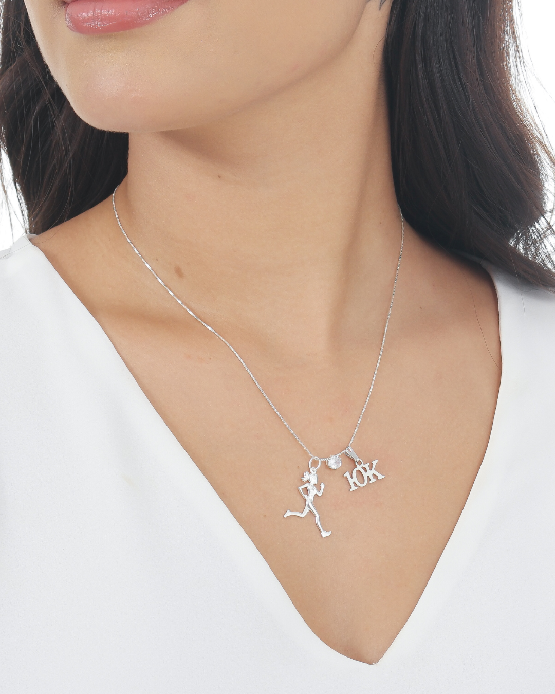 Colar de Prata de Corredora com Ponto de Luz e Pingente de 10k- Pra Ter Estilo praterestilo.com.br