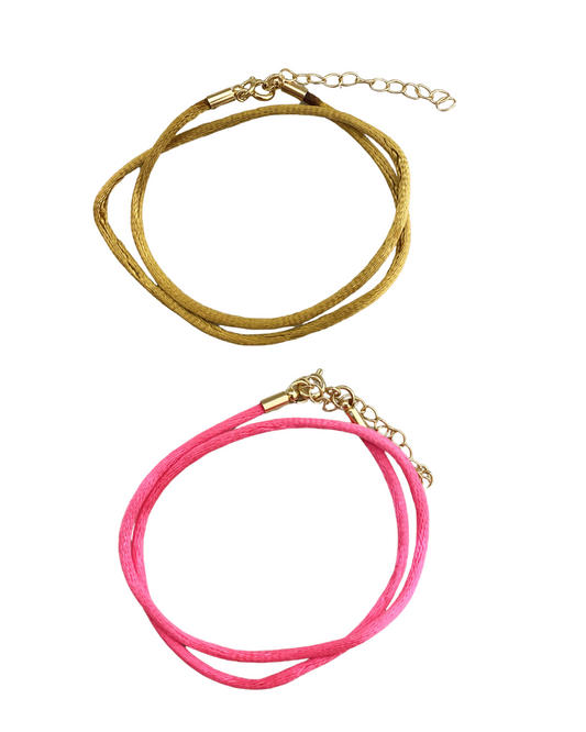 Colar/ Pulseira Fio de Seda 35cm com Fecho Banhada a Ouro – Ajustável e Versátil