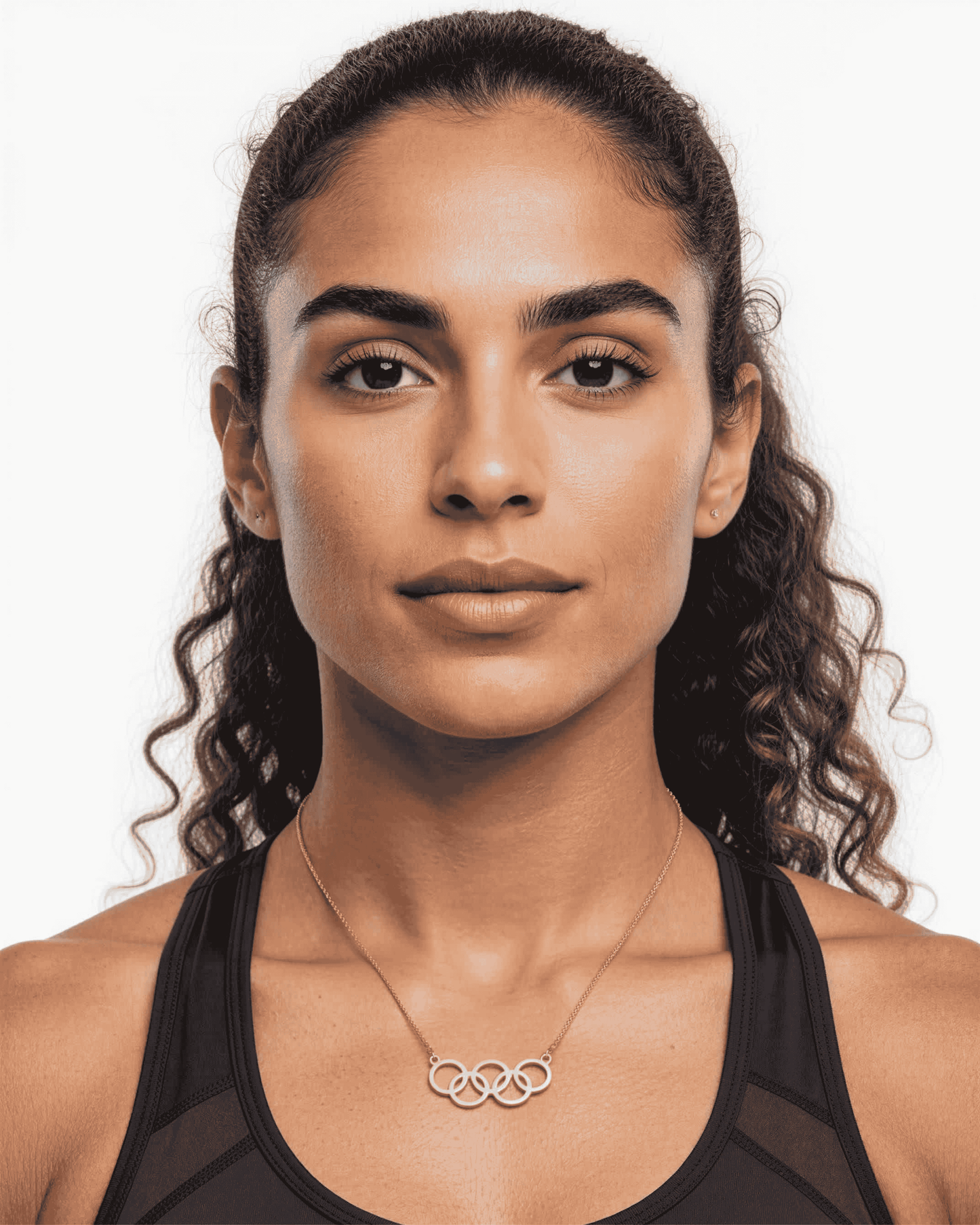 colar dourado de aros olímpicos